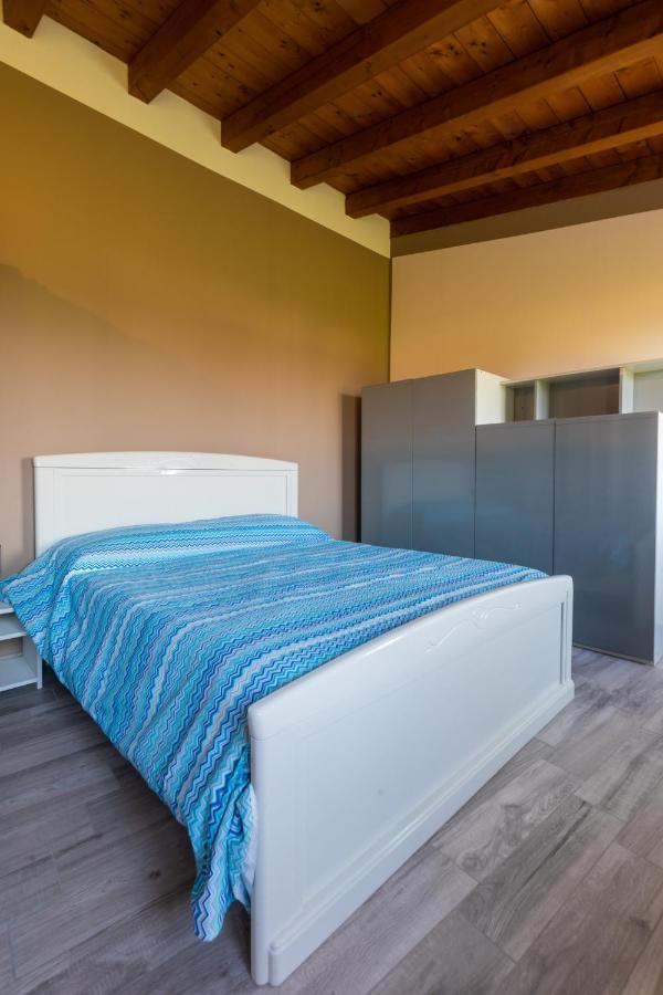 Angolo Nascosto Apartments San Fiorano Buitenkant foto